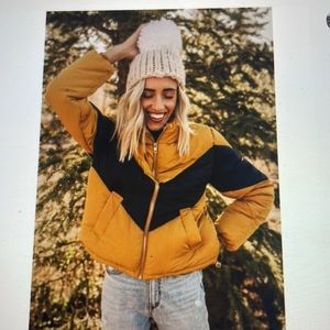 NWOT Roolee Gone Skiing Retro Puffer Jacket